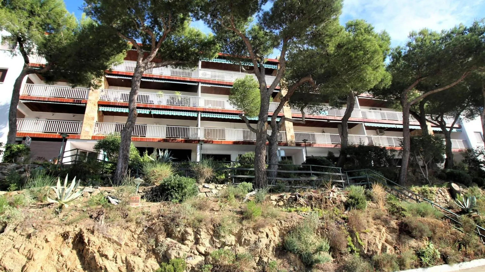 شقة 4074 El Corsario, C-4, En La Mejor Cala De Roses, Almadraba, Agua Del Mar Cristalina. Vista Al Mar, Relax, Cerca Del Camino De Ronda. - Es-258-44